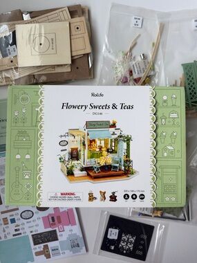 [New] Rolife DIY set “Flowery Sweets & Teas”
